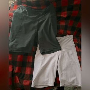 Set of Two biker shorts 🖤💜